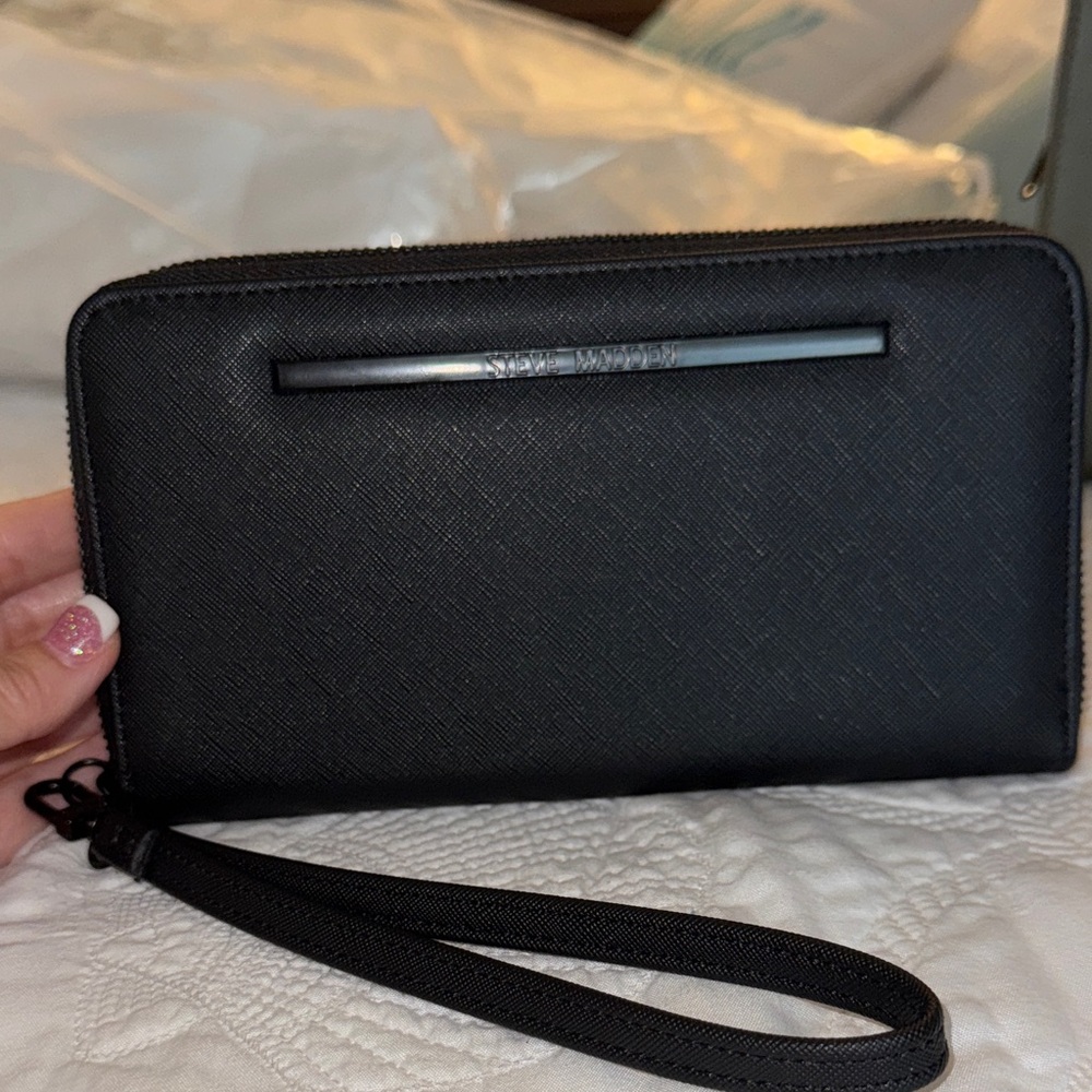 Steve Madden Black Wallet